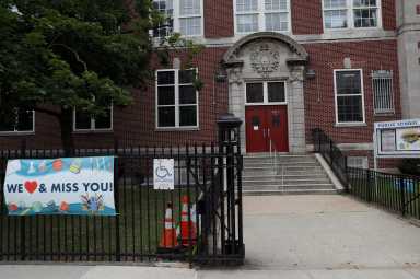 2020-07-12T102100Z_1_LYNXNPEG6B06I_RTROPTP_4_HEALTH-CORONAVIRUS-USA-NEW-YORK-SCHOOLS-2048×1365