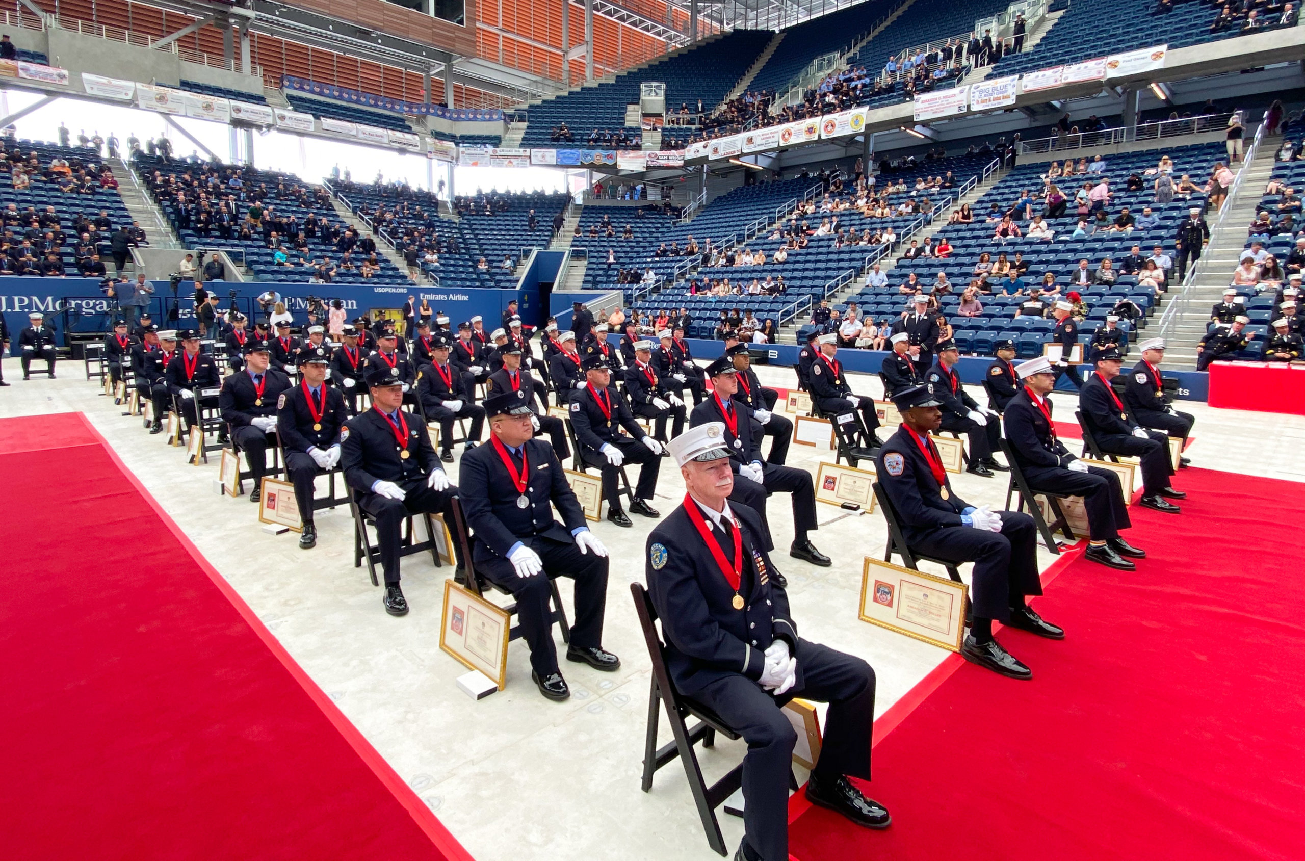 FDNY EMS crew recognized for bravery in Bronx fire