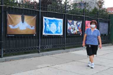 visitor vendryes, Bravo and Vaughn banners SEQAA OUT FRONT 24_7