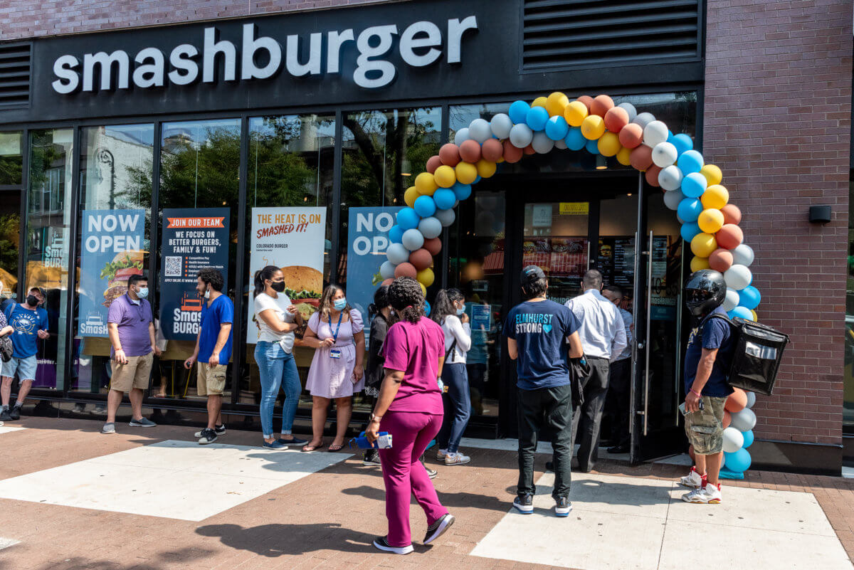 Smash Burger opens first restaurant in Queens