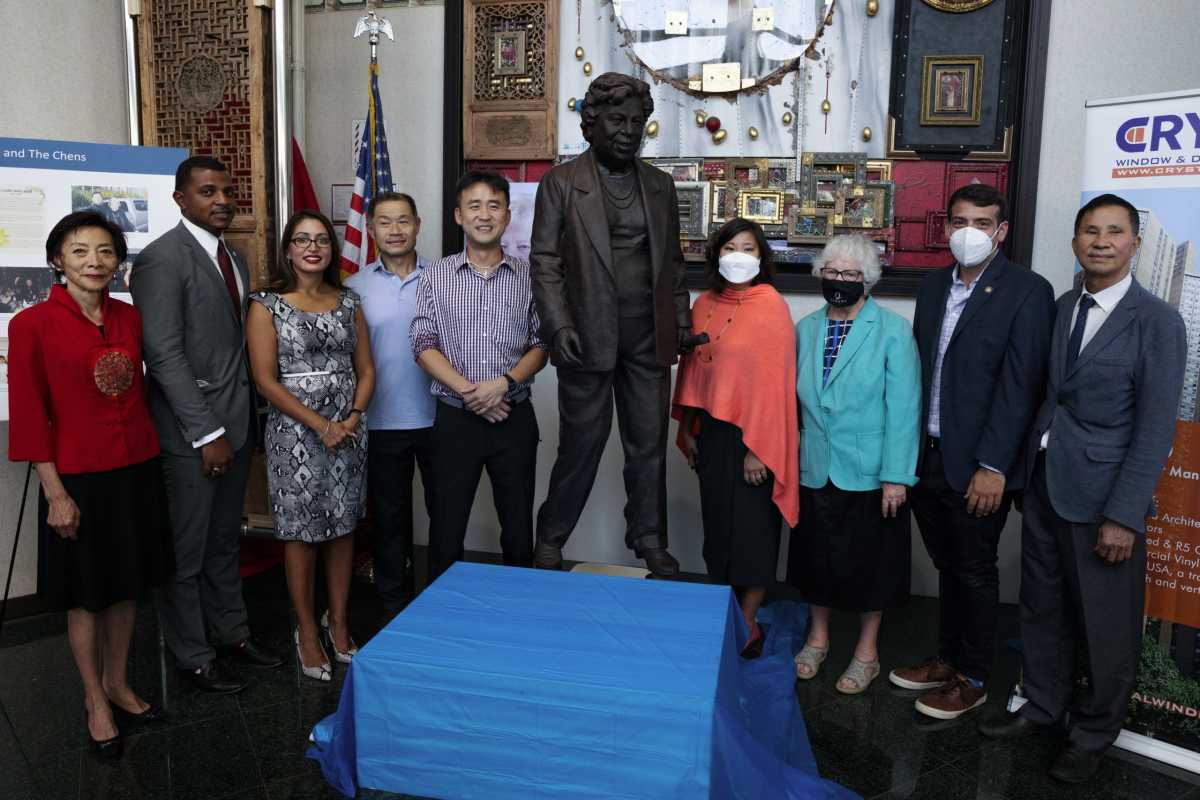 10072021_PF_Claire_Shulman_Statue_Unveiling_18
