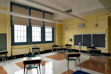 2021-02-22T175339Z_3_LYNXMPEH1L13A_RTROPTP_4_HEALTH-CORONAVIRUS-USA-SCHOOLS-2048×1366-1-1200×800