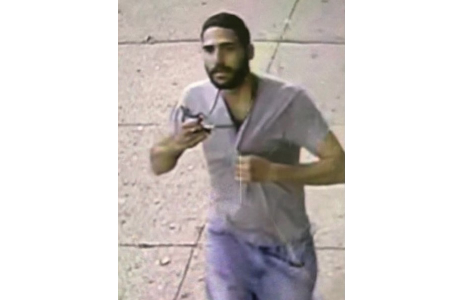 3093-21 Robbery 114 Pct 11-8-21 photo of male ind. (1)