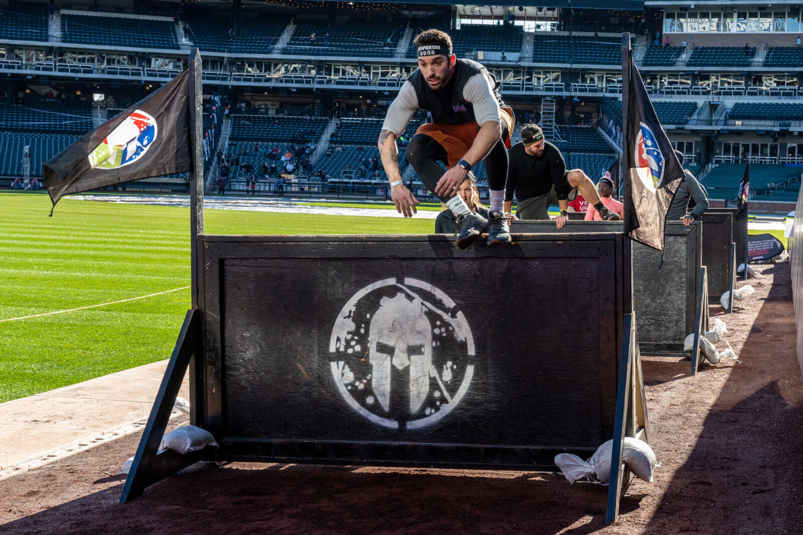 Thousands head to Citi Field for the Spartan Stadion 5K race