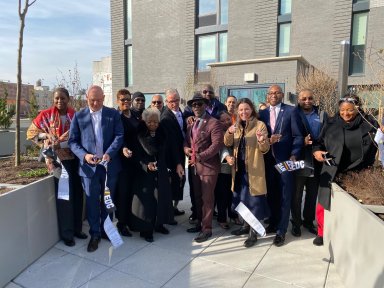 Photo 2 NYCEDC, HPD, HDC, elected officials, and community members celebrated the opening of a new affordable housing development, Archer Green in Southeast Queens
