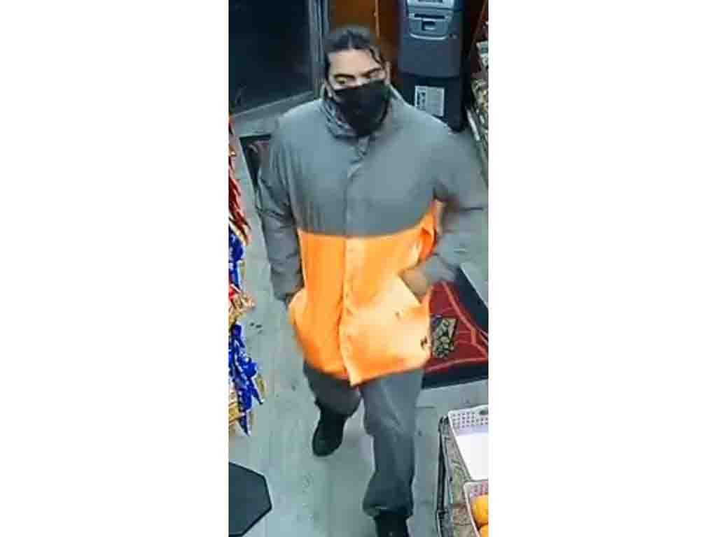216-22 Grand Larceny 104 Pct 1-18-22 photo 1 of male ind.