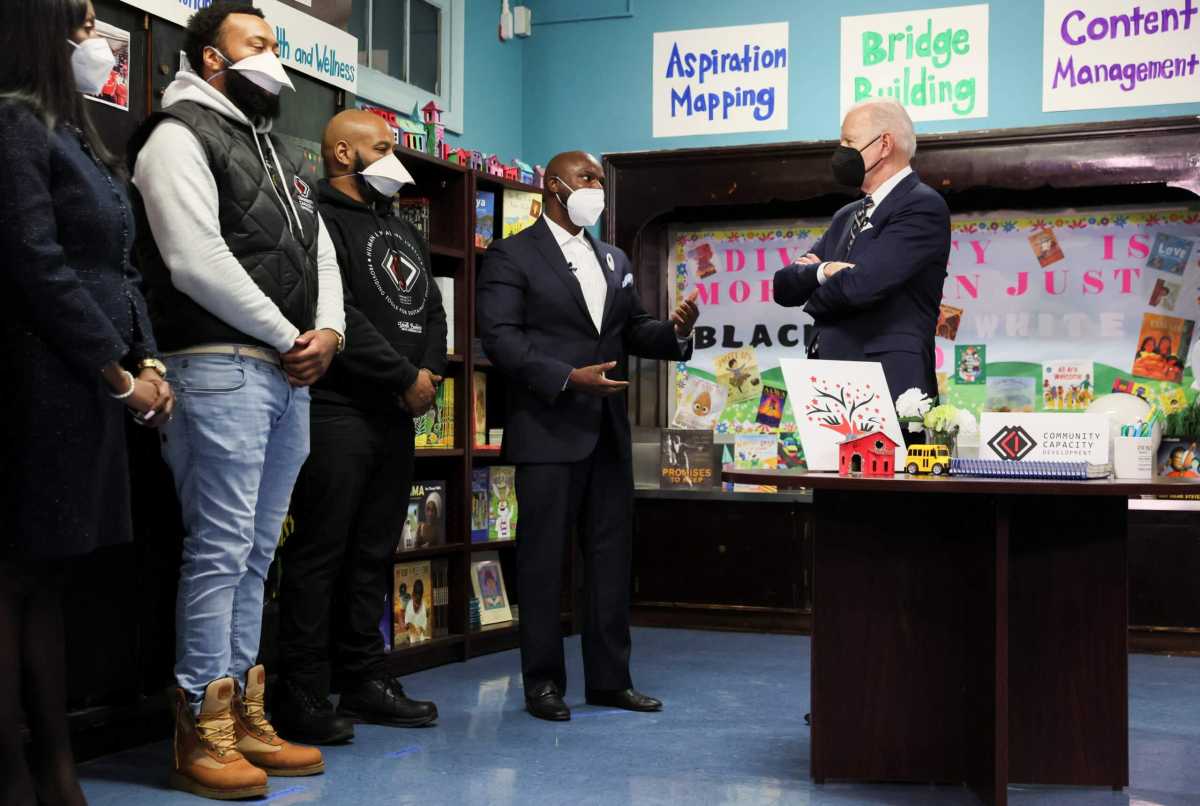 2022-02-03T212657Z_2085279617_RC2GCS9NRJ15_RTRMADP_3_USA-BIDEN-scaled
