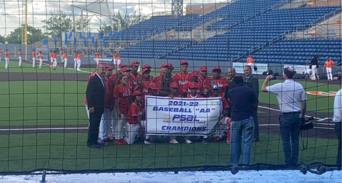 Flushing High School baseball team wins PSAL 2022