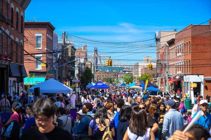 LIC Springs! returns to Vernon Boulevard