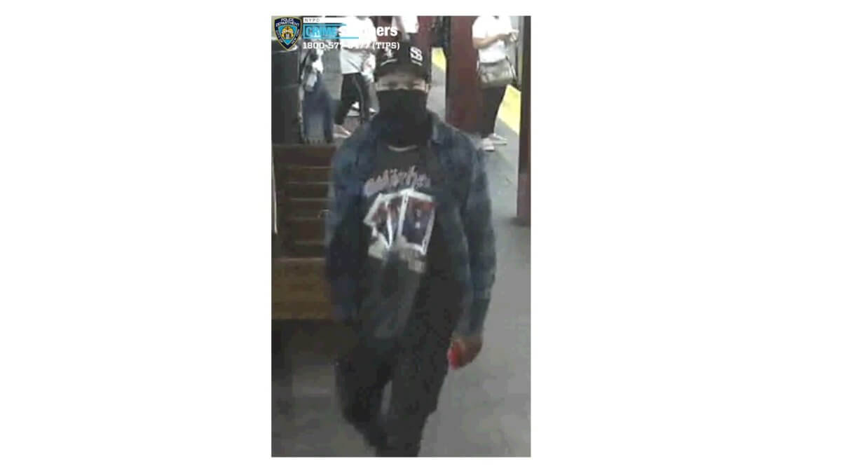 Kew Gardens Hills and Forest Hills gunmen robberies