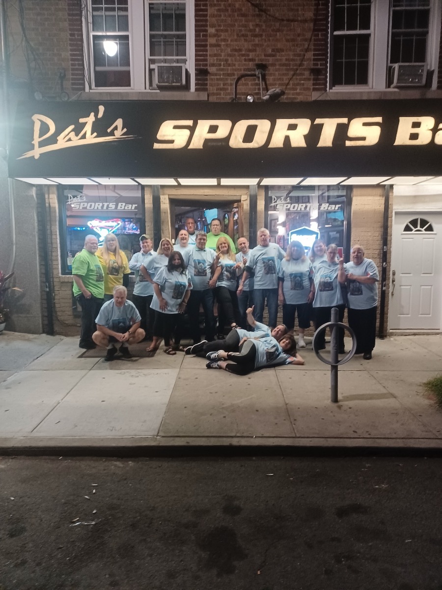 Pat's Sports Bar in Middle Village closes