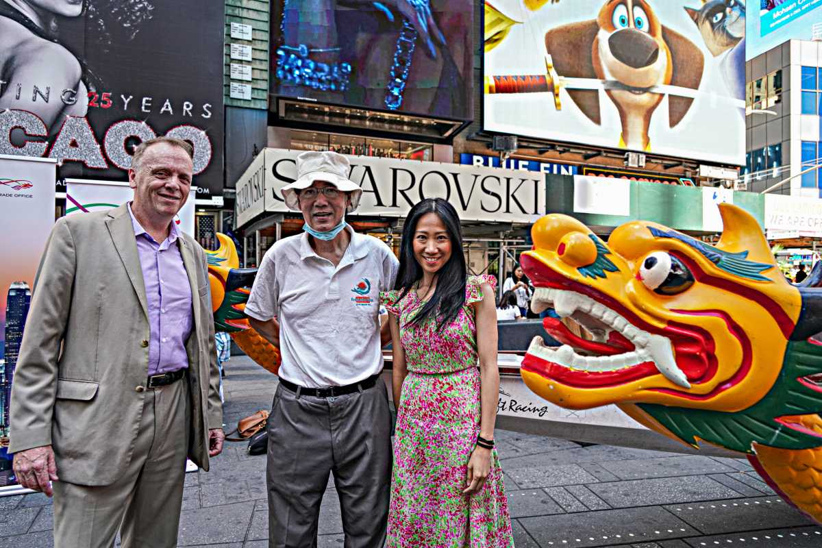 Hong Kong Dragon Boat Festival awakening ceremony in Times Square