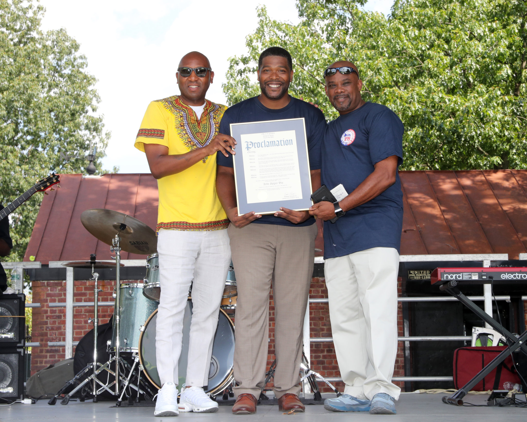 Southeast Queens lawmakers celebrate renaming of St. Albans Park in