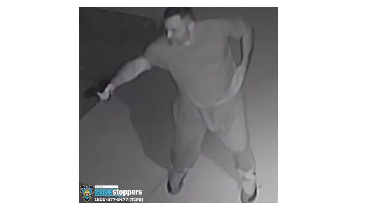 man pulls gun on group