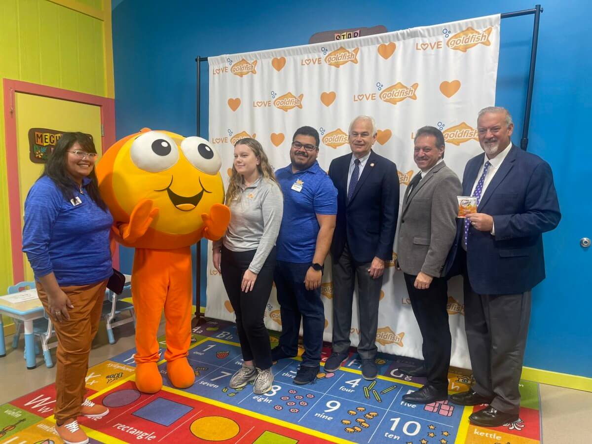 Officials celebrate opening of Goldfish Swim School the Shops at Atlas Park in Glendale  QNS.com