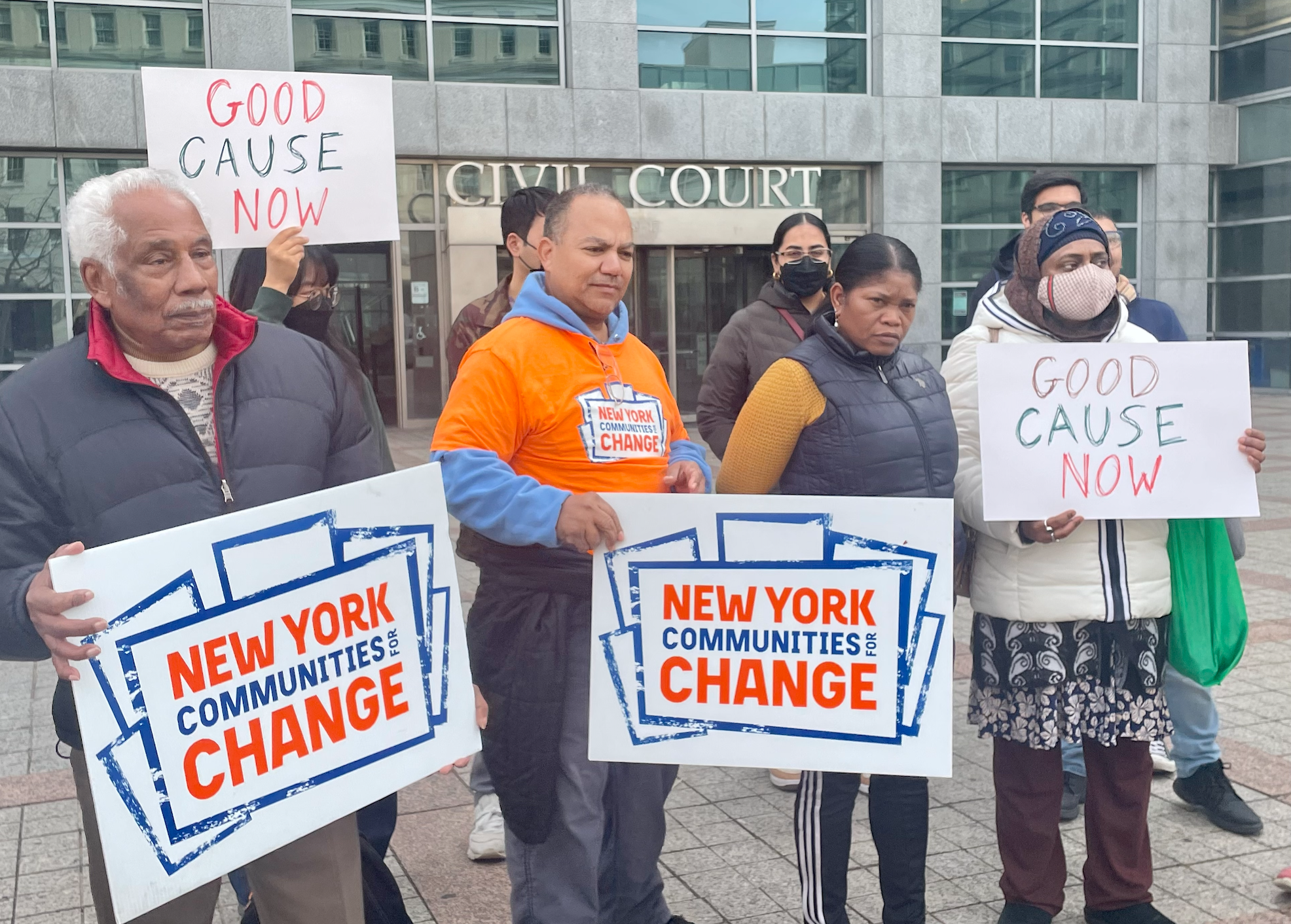 ‘This is an abuse of power:’ Tenants rally to support South Jamaica  resident facing eviction after allegedly rejecting landlord’s sexual  advances – QNS