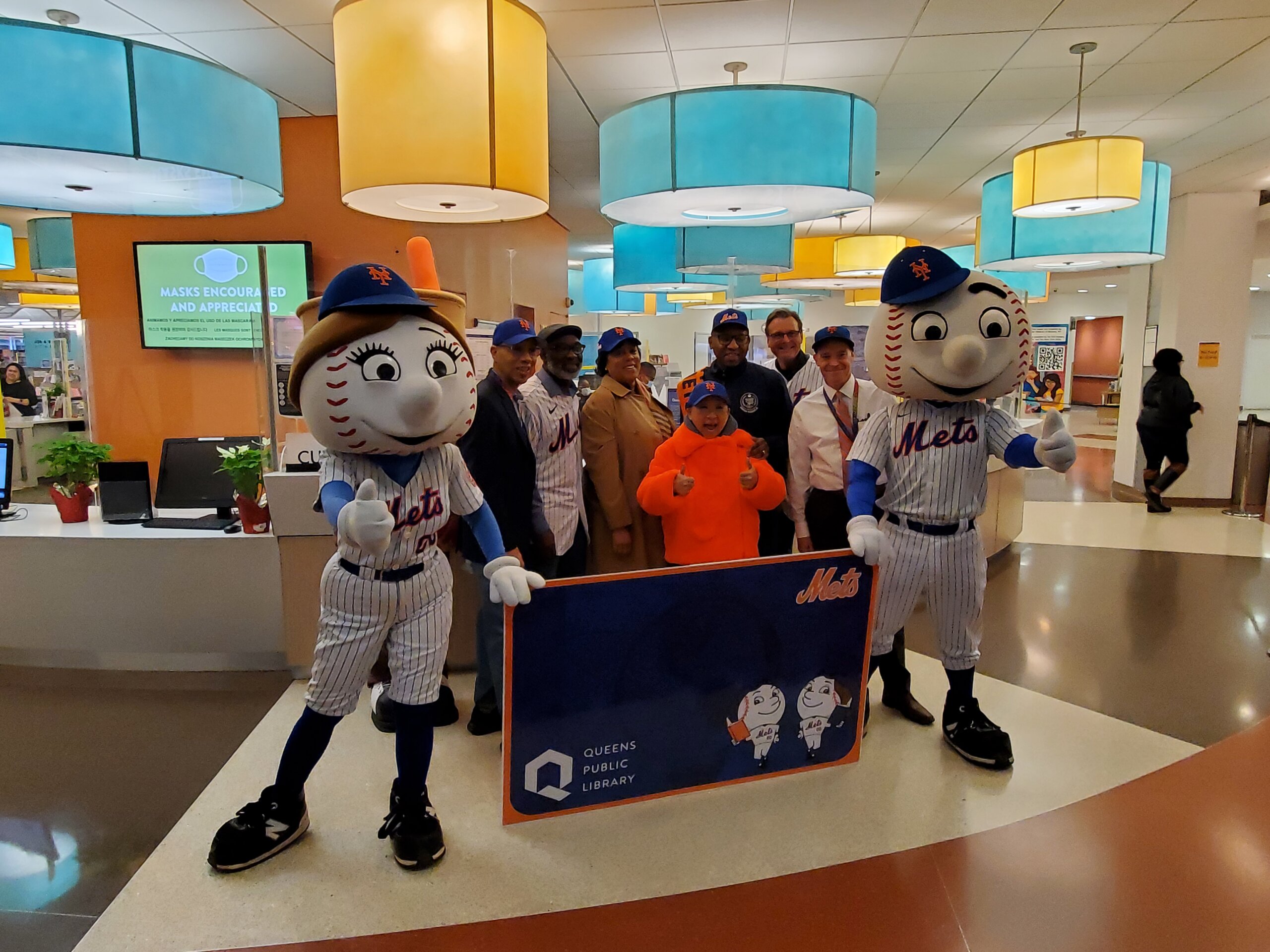 New York Mets - Marshalls is surprising Mets fans at home