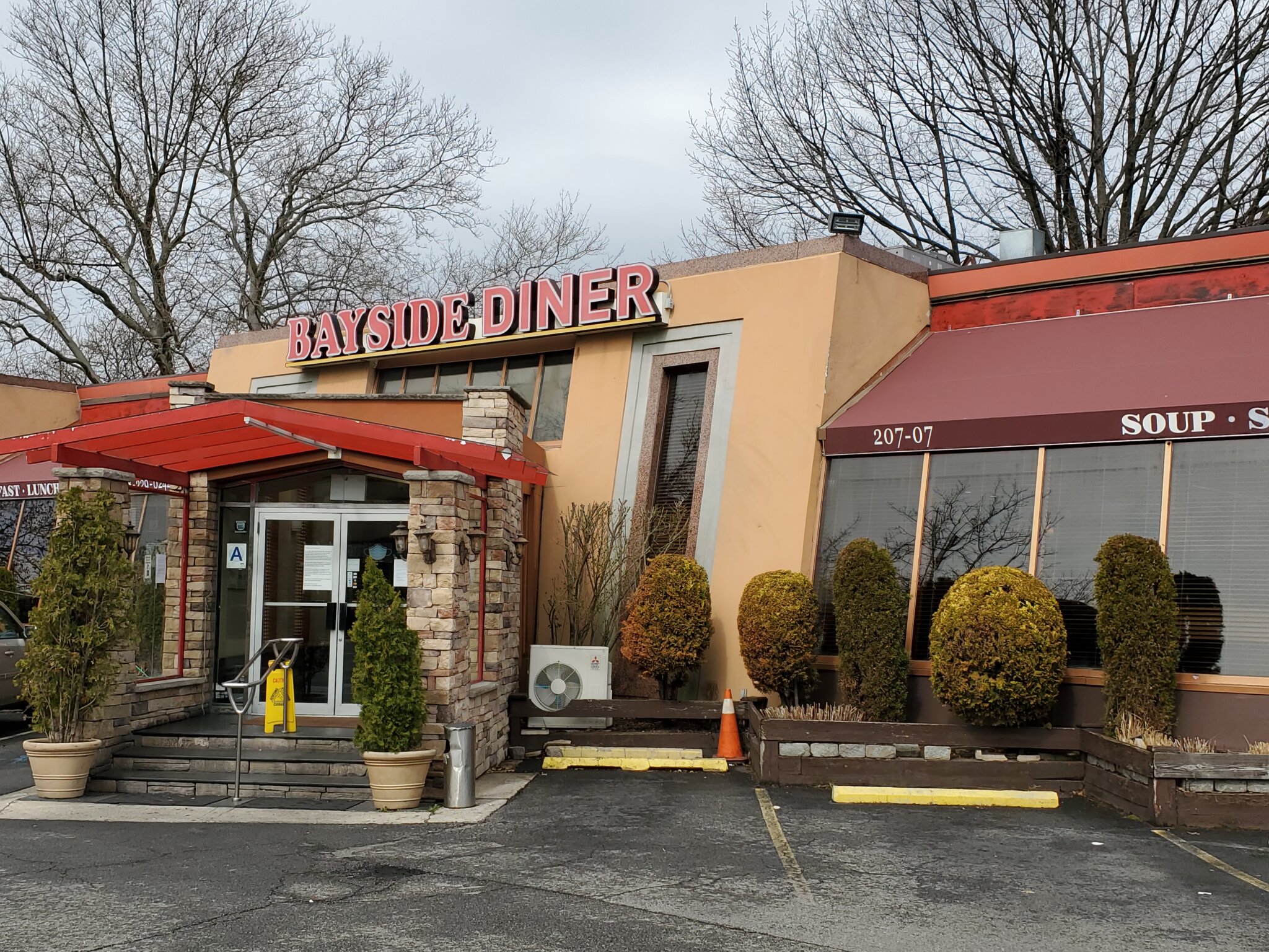 Owners announce closure of Bayside Diner, a longtime neighborhood
