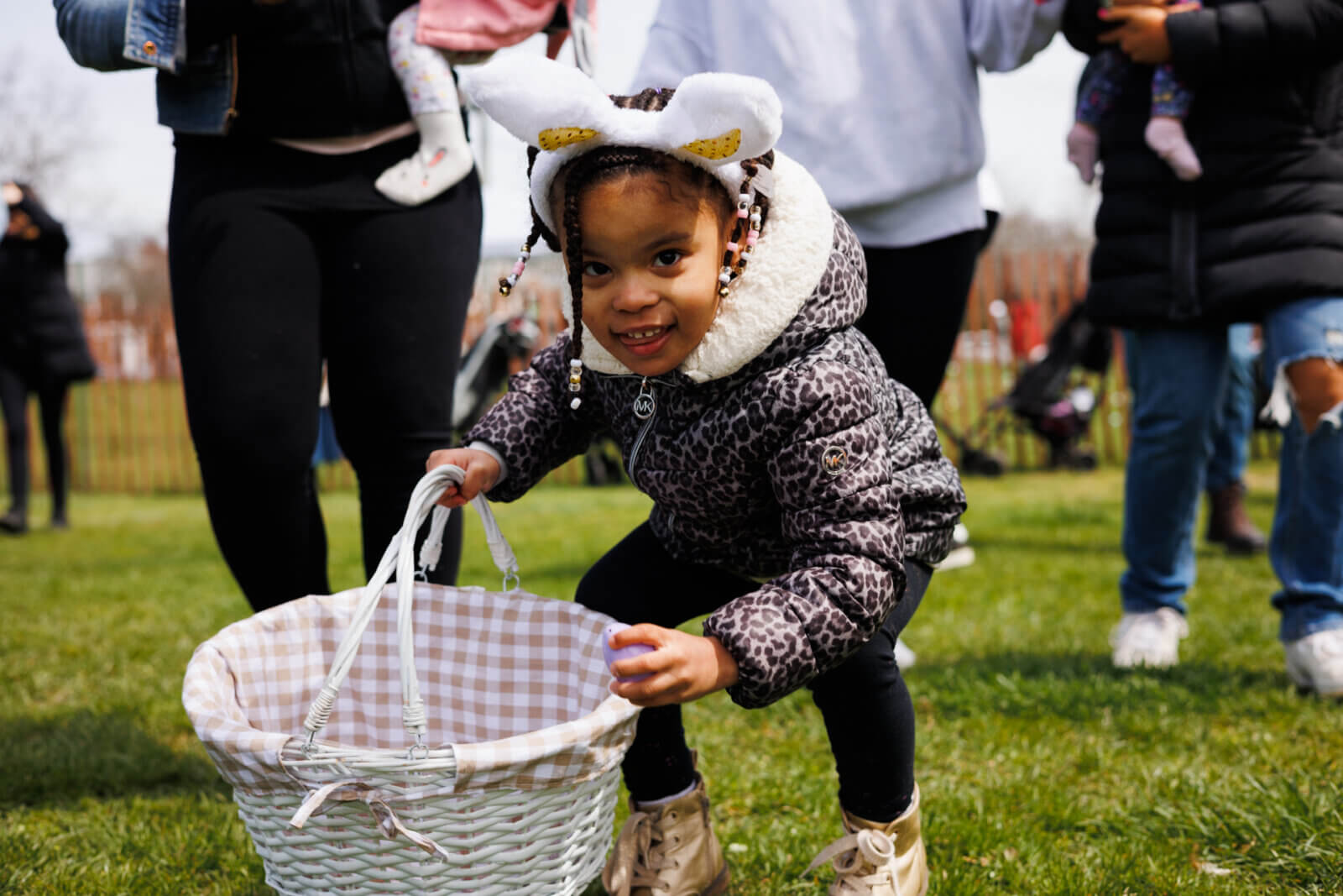 ‘It’s the best thing in the world’ Kids fill their Easter baskets to