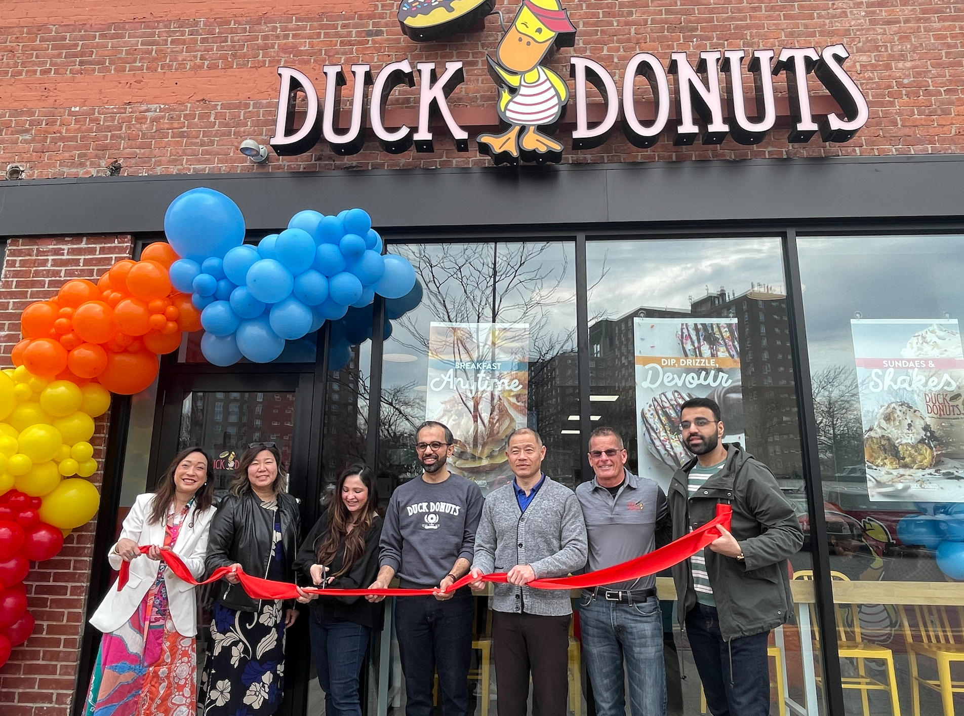 https://qns.com/wp-content/uploads/2023/04/Duck-Donuts_2.png