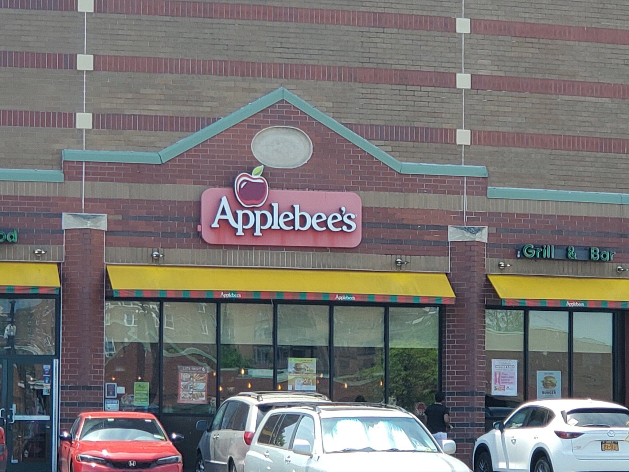 Applebee’s at Bay Terrace Shopping Center closing after 27 years QNS