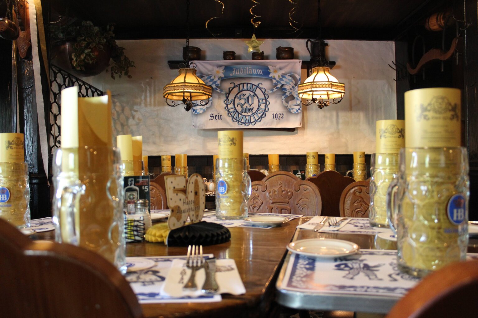 Glendale’s longtime German restaurant, bar Zum Stammtisch celebrates