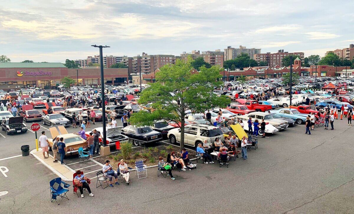Bay Terrace Shopping Center to again host car shows featuring Jackie