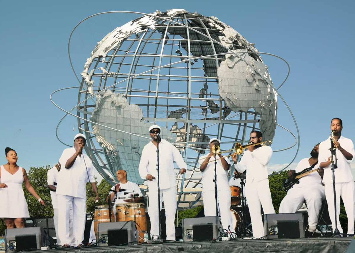 BAND PIC UNISPHERE