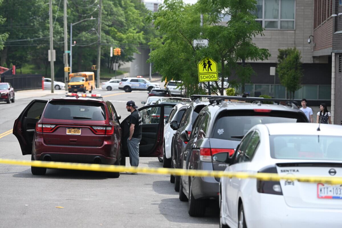 Mother, daughter struck by SUV while crossing street near Maspeth High ...
