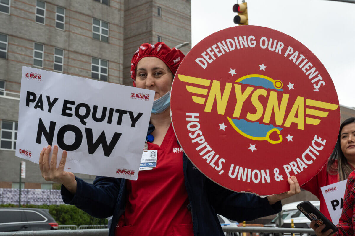 ‘Do the right thing’ Nurses rally outside Elmhurst Hospital for fair