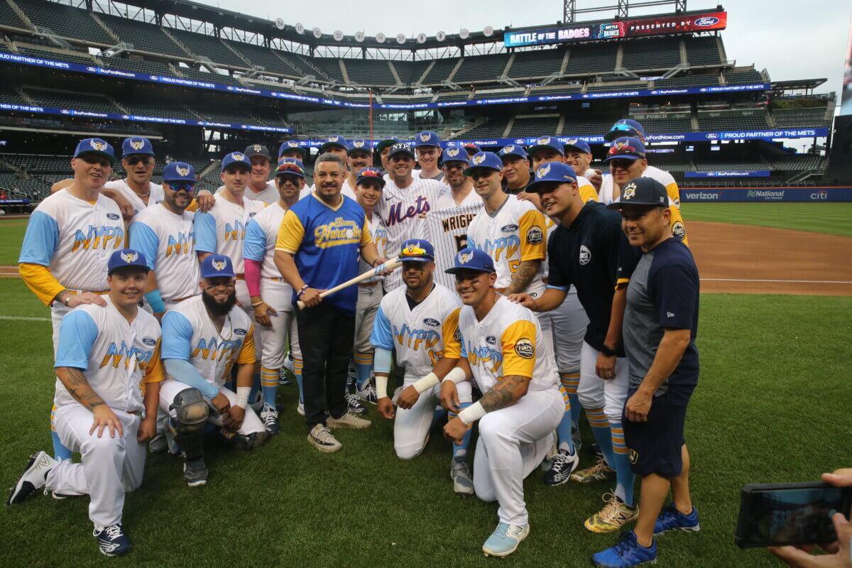 Mets legend David Wright returns to Citi Field to emcee 25th annual Battle  of the Badges game –