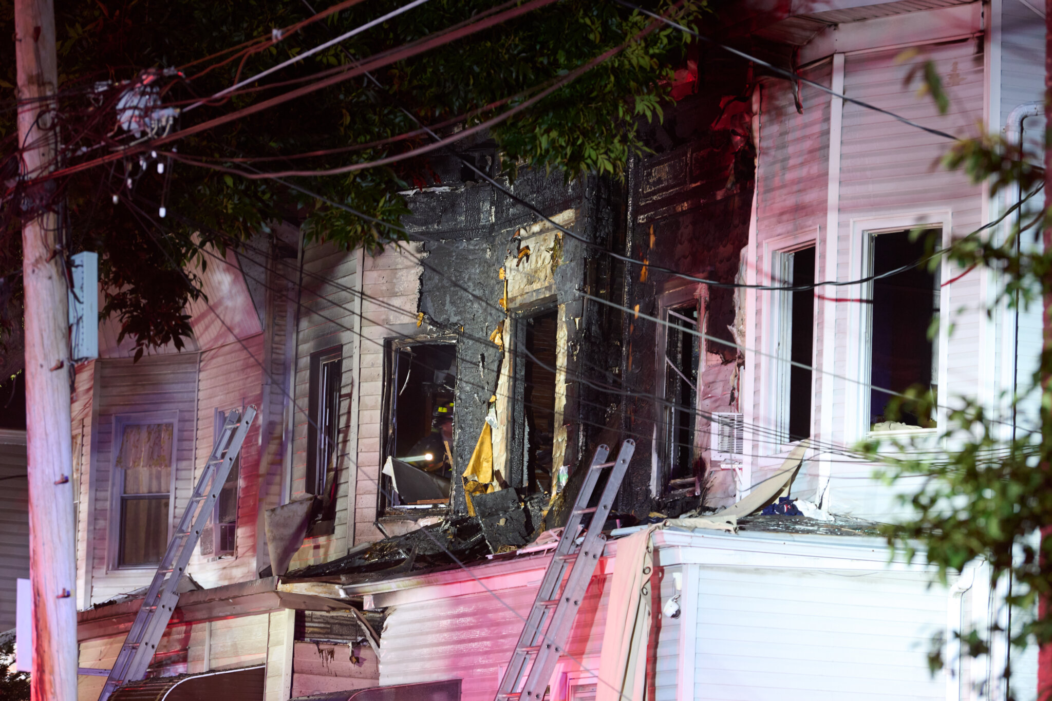 Seven injured in threealarm Corona fire that left 20 residents