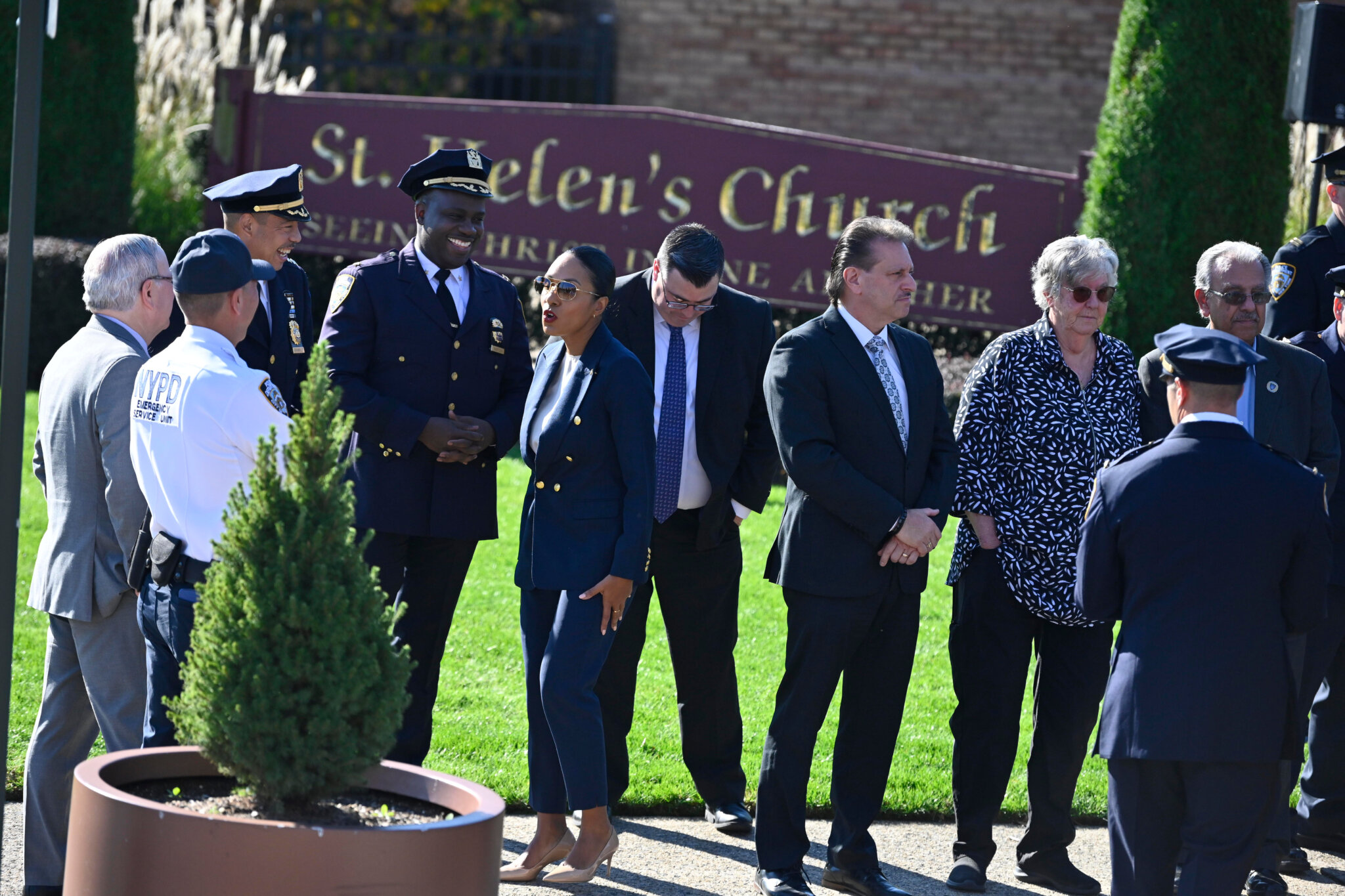 NYPD honors fallen school crossing guard Krystyna Naprawa at Howard