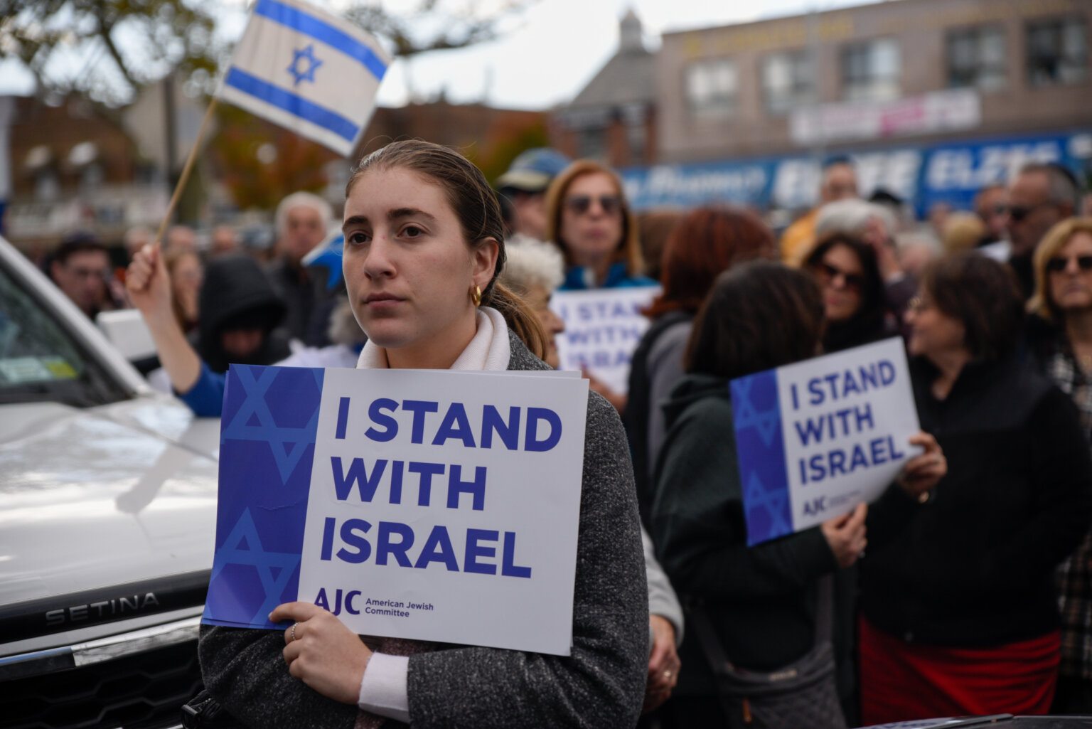 Queens community stands united in support of Israel at Kew Gardens