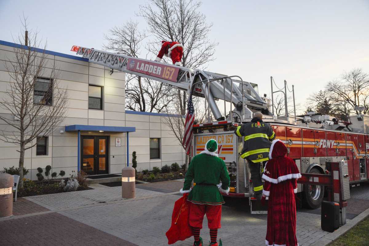 stmary’s santa-04