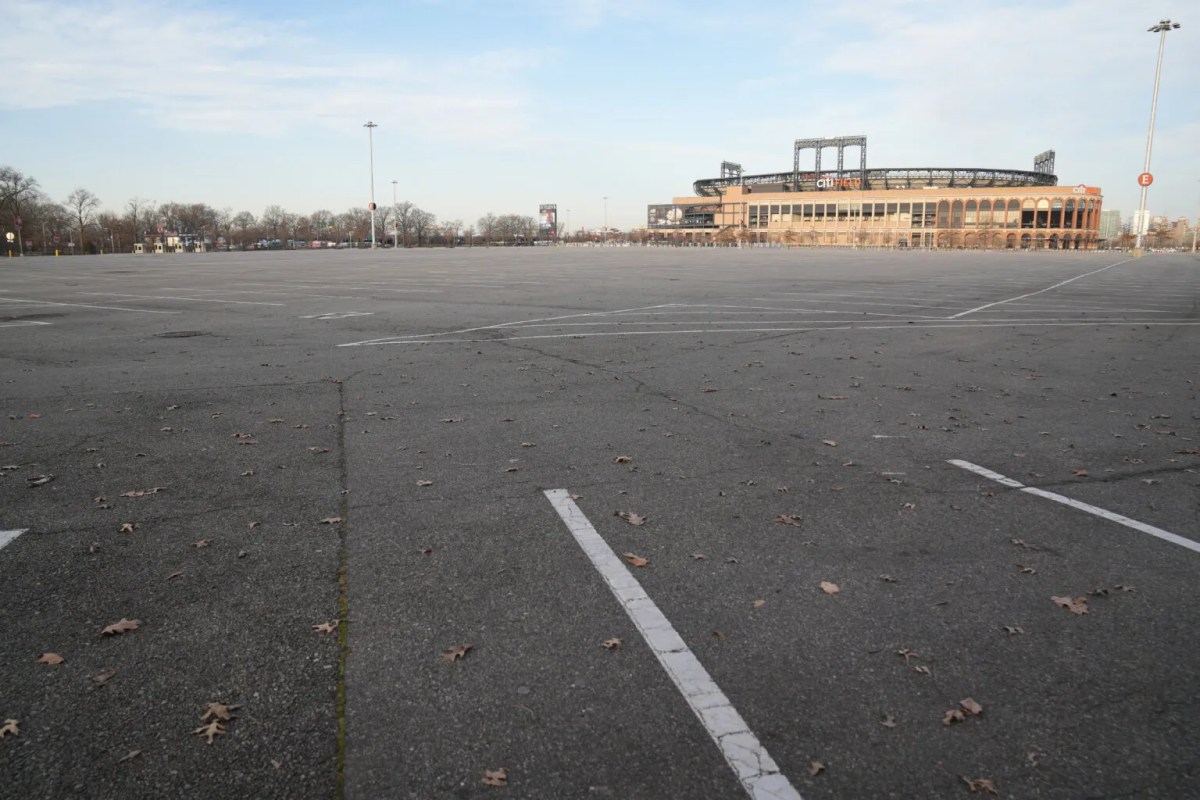 Flushing's Metropolitan Park casino proposal gets City Planning Commission green light - QNS