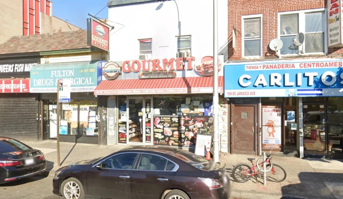 Queens Village man charged in stabbing attack on stranger at Jamaica Deli: DA – QNS