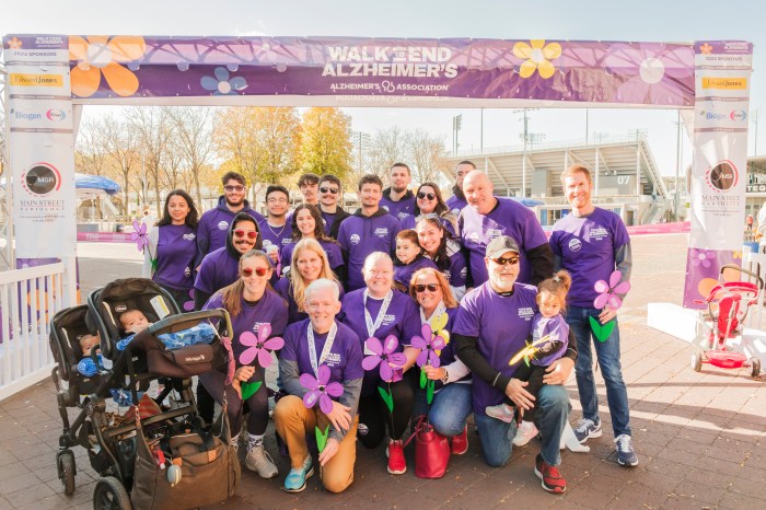 Members of Team Mom at the Queens Walk to End Alzheimer’s