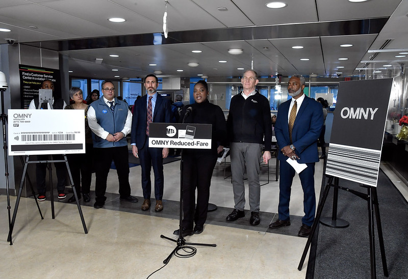 Goodbye MetroCards MTA ReducedFare riders adopt OMNY technology QNS