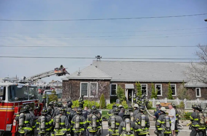 breezy point fire
