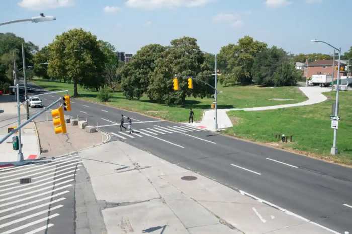 Conduit Avenue