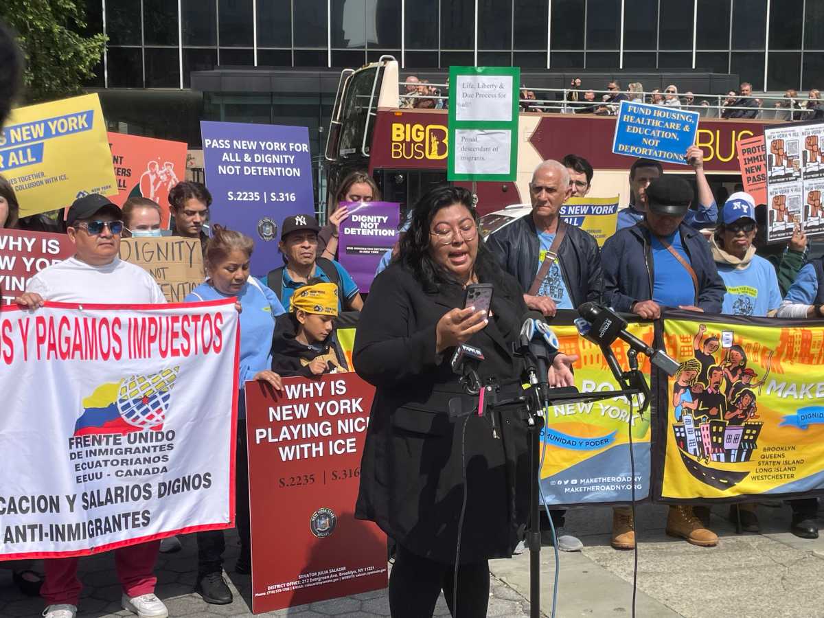 ‘Devastating’ blow for immigrant advocates as New York for All Act fails to advance