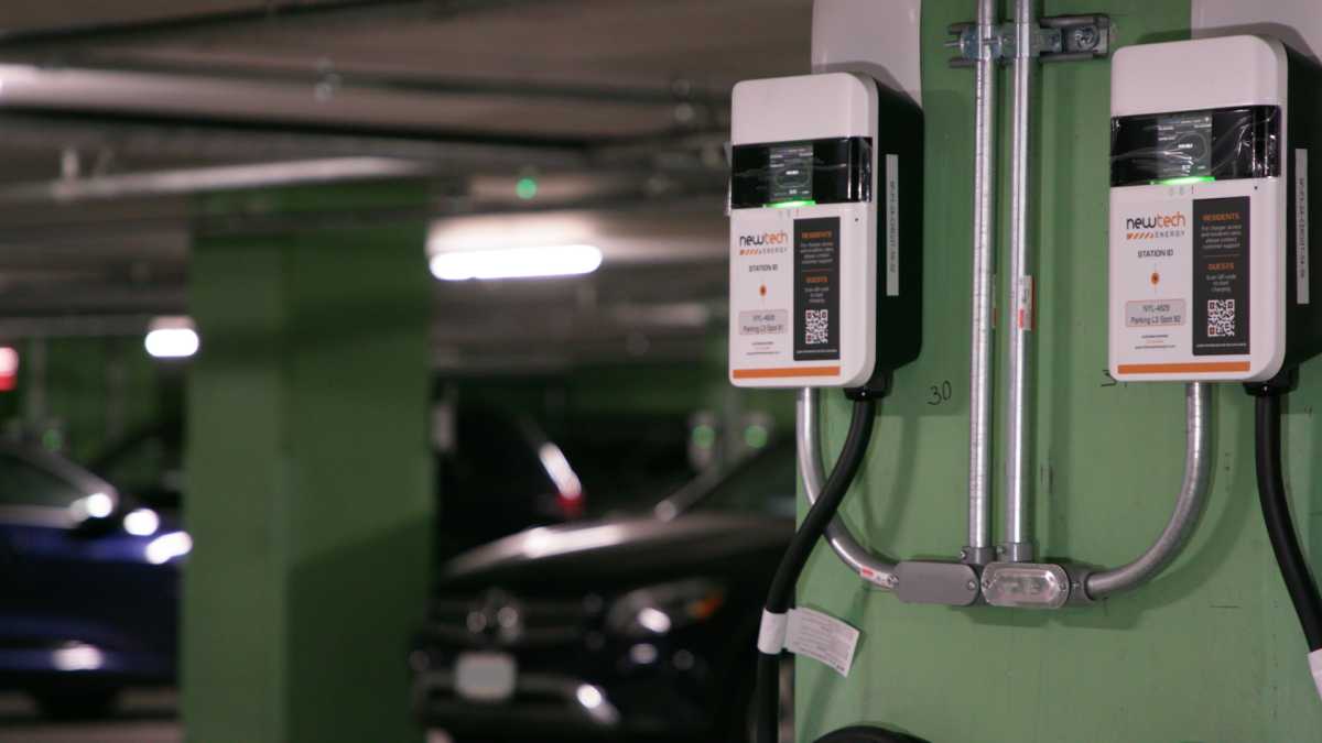 Flushing Commons opened the largest public EV charging station in New York State this May.