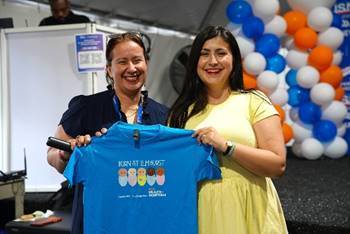 NYC Health + Hospitals/Elmhurst CEO Dr. Helen Arteaga-Landaverde with New York State Senator Jessica Ramos. Photo courtesy of NYC Health + Hospitals/Elmhurst