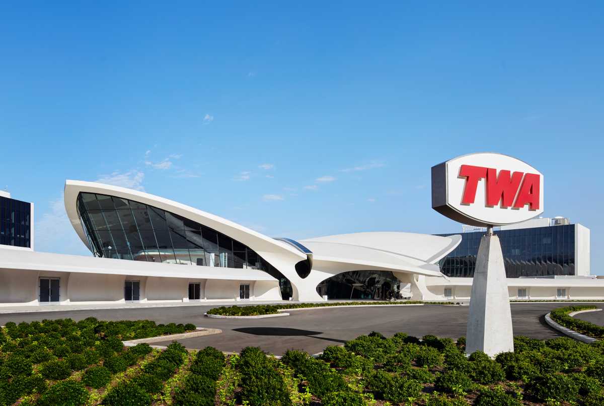 twa