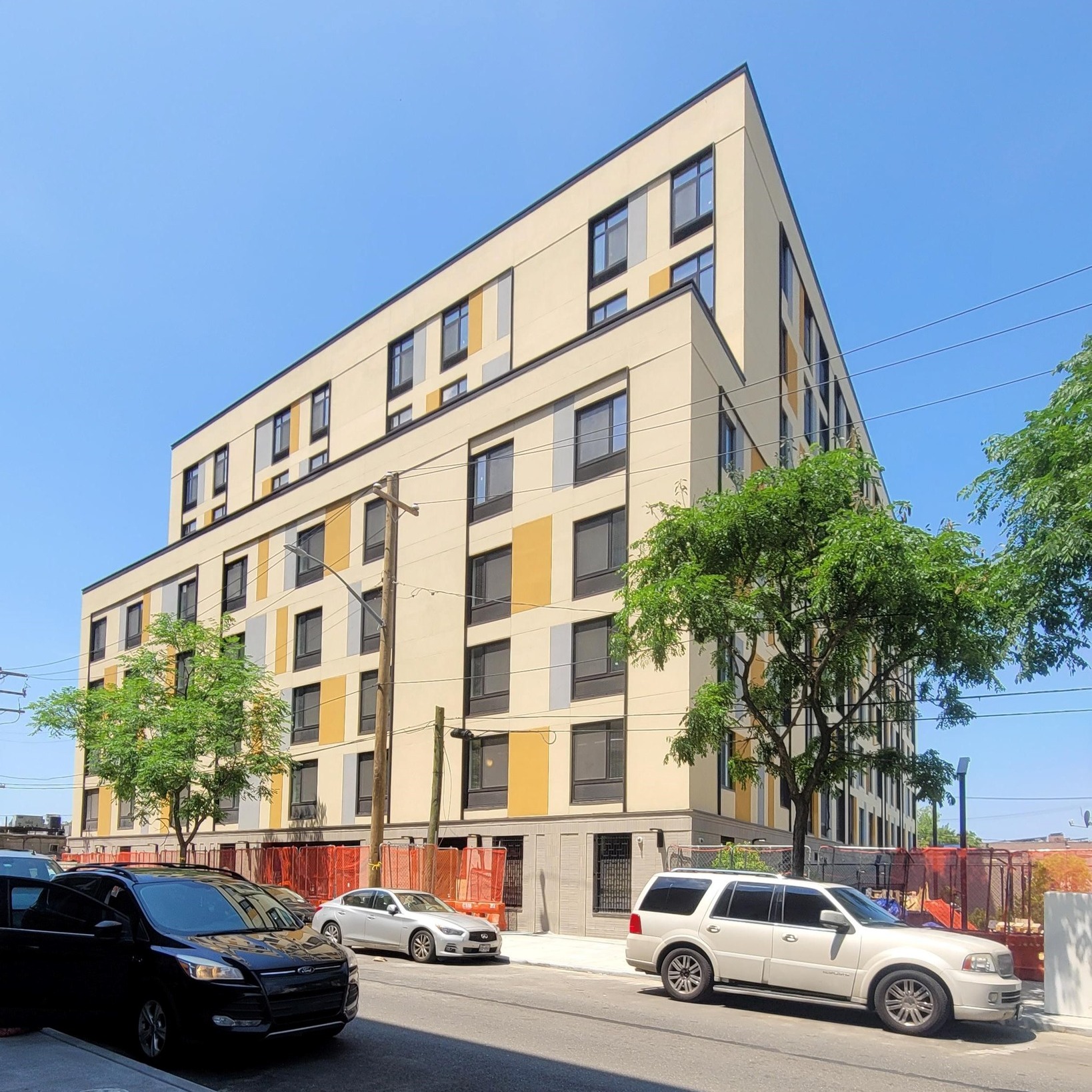 Who's Blowing Up Far Rockaway, Queens ② Construction completed on Far Rockaway apartment complex