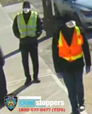 646-22-Robbery-102-Pct-02-28-22-PHOTO