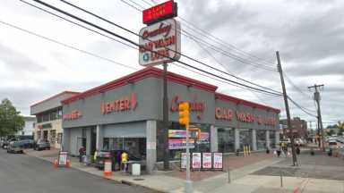 Crossbay-Car-Wash-located-at-135-18-Cross-Bay-Blvd.-Google-Maps