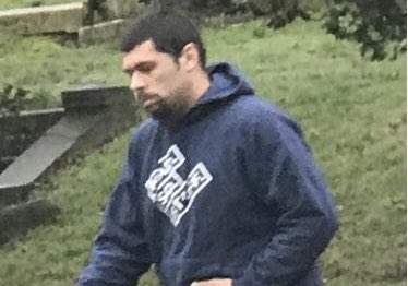 D6ffONEWAAM0zJ_.jpg-large-1