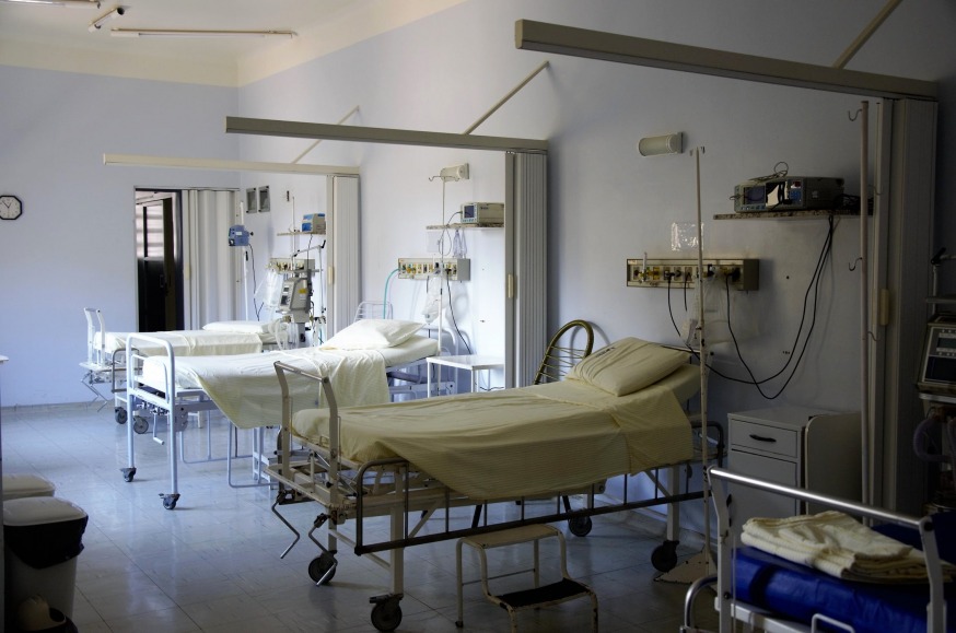 Empty-Hospital-Beds_6e7f96